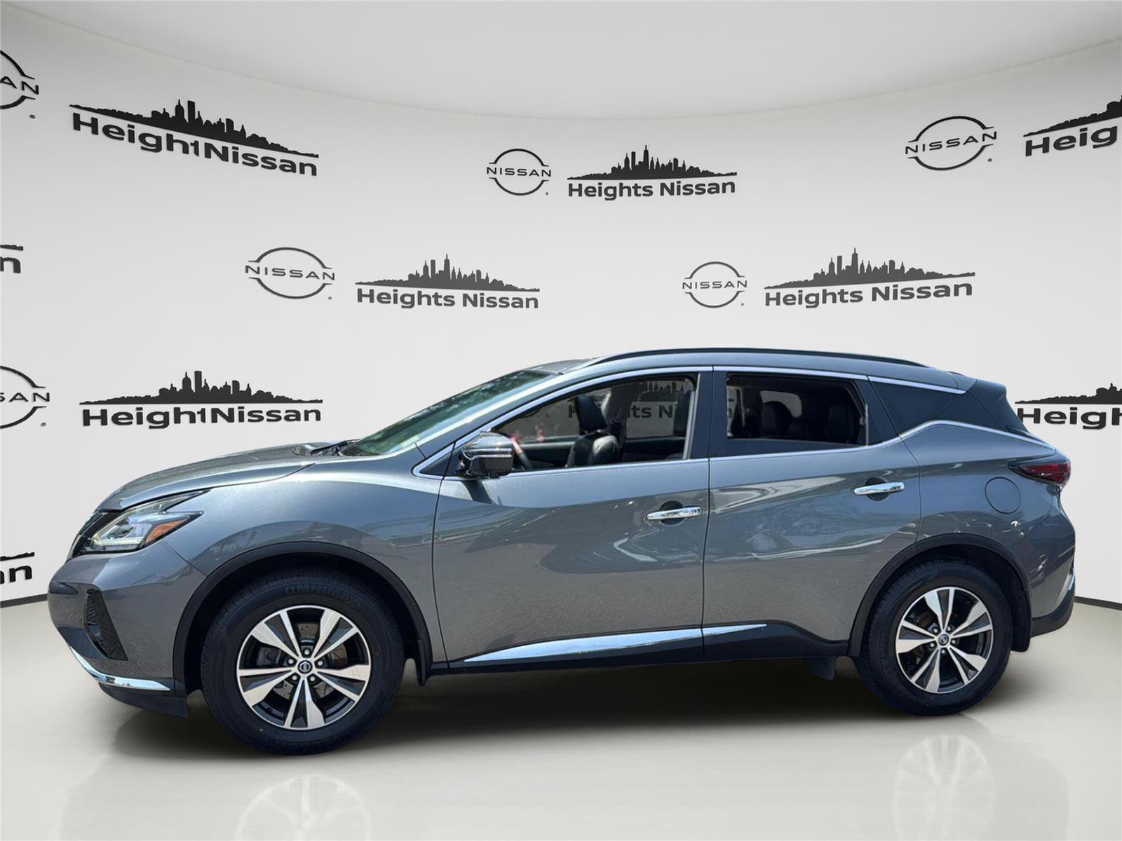 Used 2020 Nissan Murano SV w/ Premium Package AWD/4WD image 2