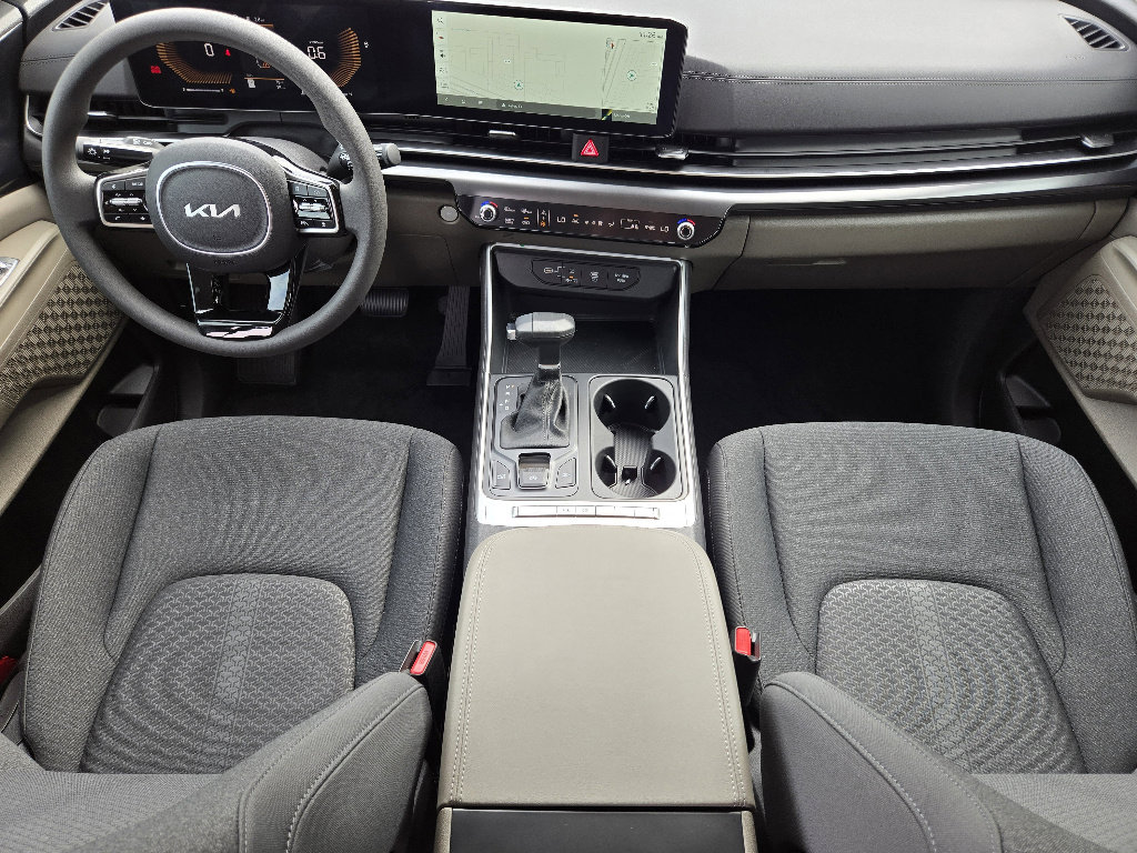 New 2026 Kia Carnival LX image 18