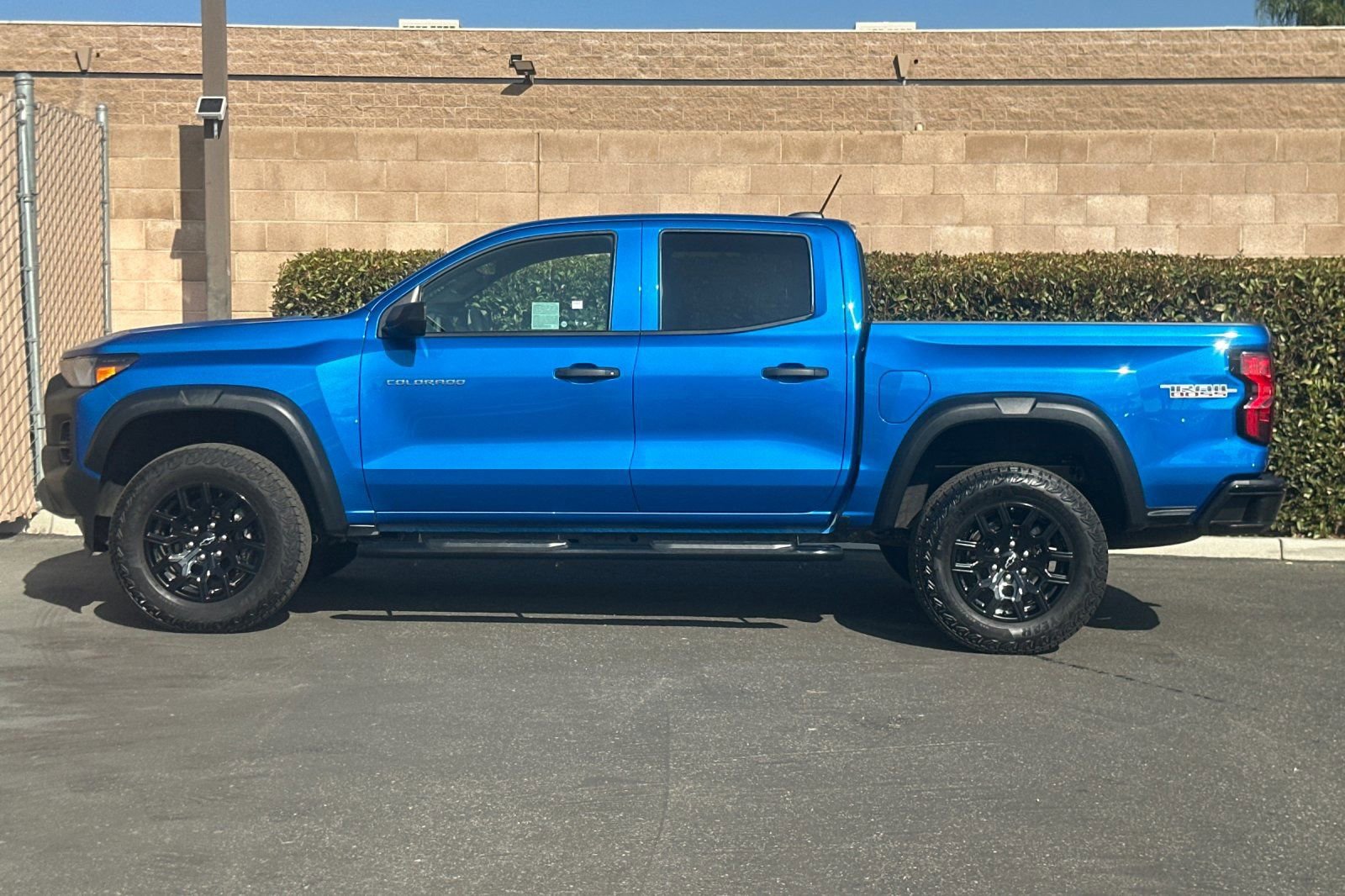 Used 2023 Chevrolet Colorado Trail Boss w/ Advanced Trailering Package AWD/4WD image 7