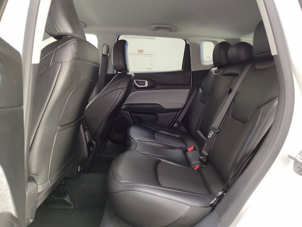 Used 2022 Jeep Compass Latitude AWD/4WD image 19