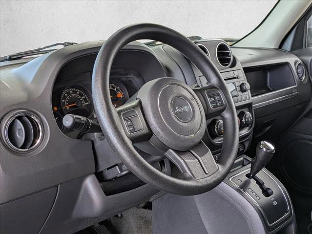 Used 2016 Jeep Patriot Sport w/ Power Value Group AWD/4WD image 11
