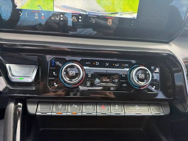 Used 2025 GMC Sierra 2500 AT4 w/ AT4 Premium Plus Package AWD/4WD image 29
