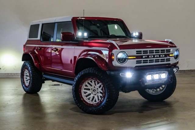 Used 2025 Ford Bronco Heritage Edition AWD/4WD image 4
