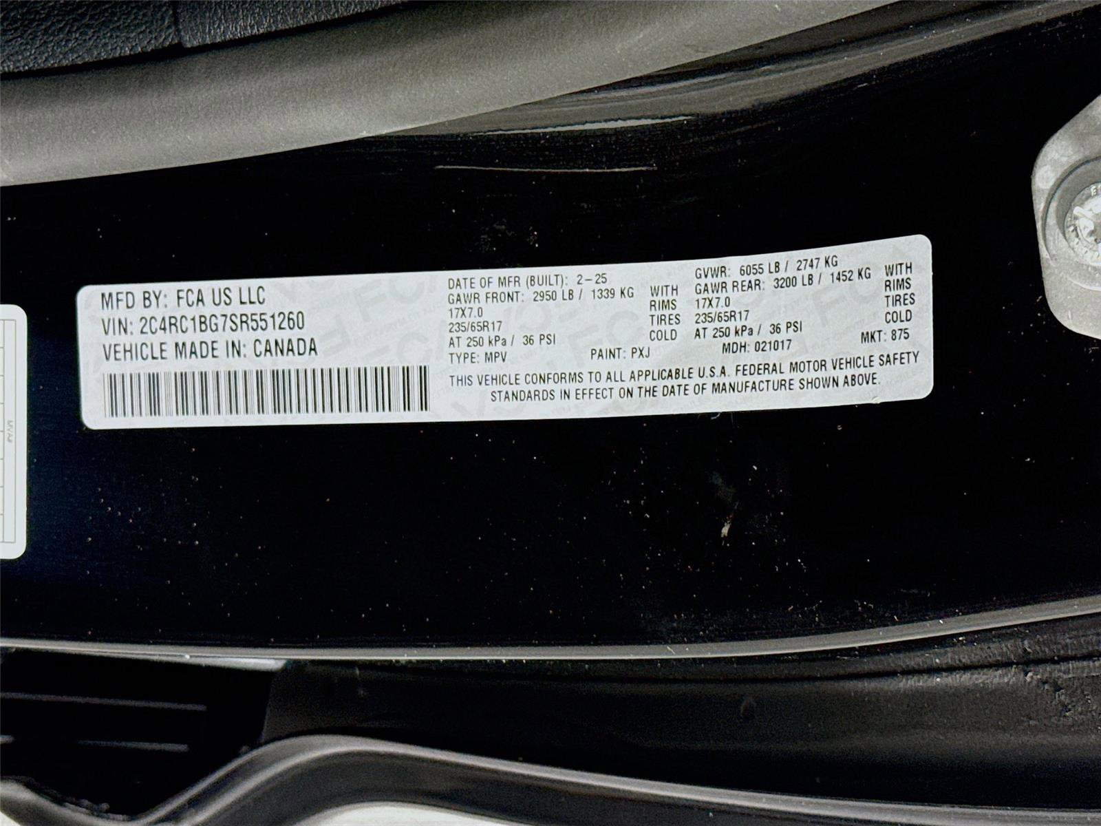 Used 2025 Chrysler Pacifica Select image 38