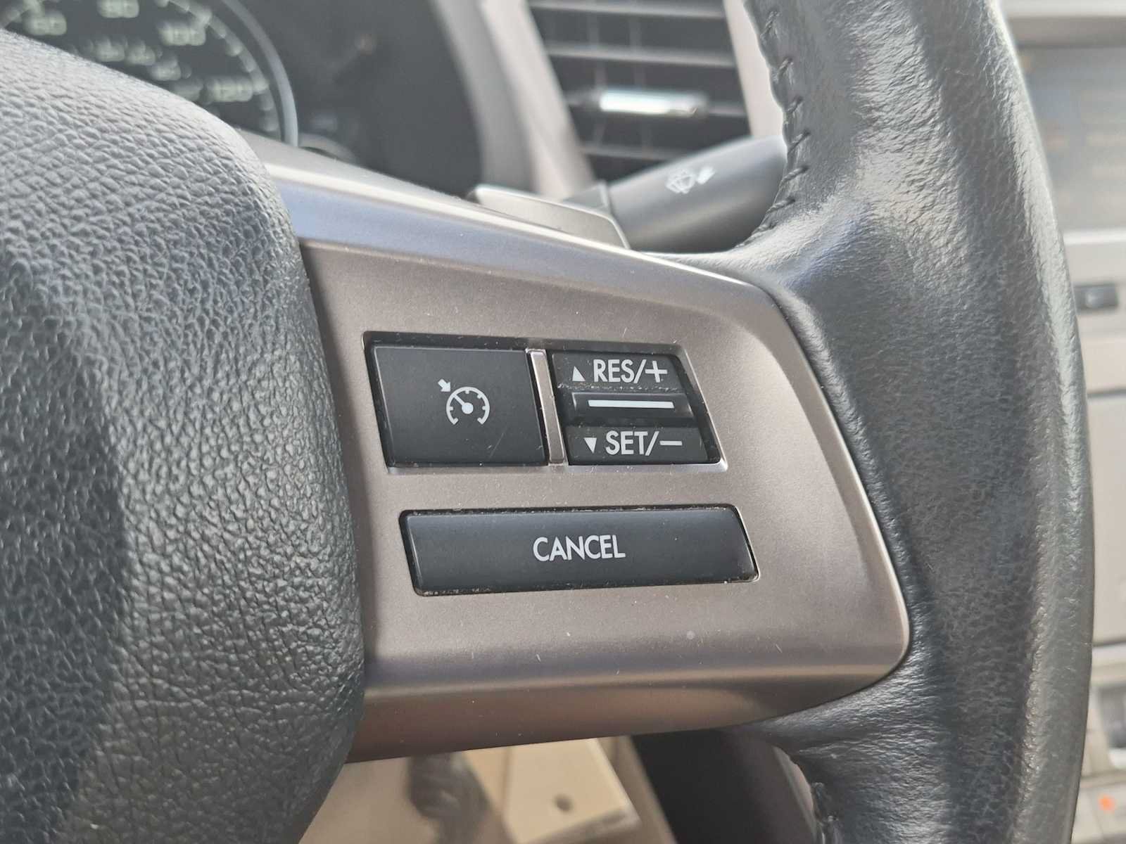 Used 2014 Subaru Legacy 2.5i Limited AWD/4WD image 22