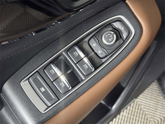 Used 2023 Subaru Outback Touring image 18