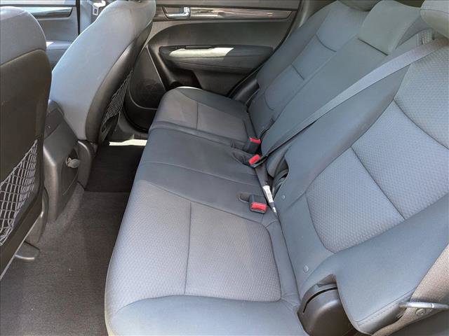 Used 2013 Kia Sorento LX AWD/4WD image 17