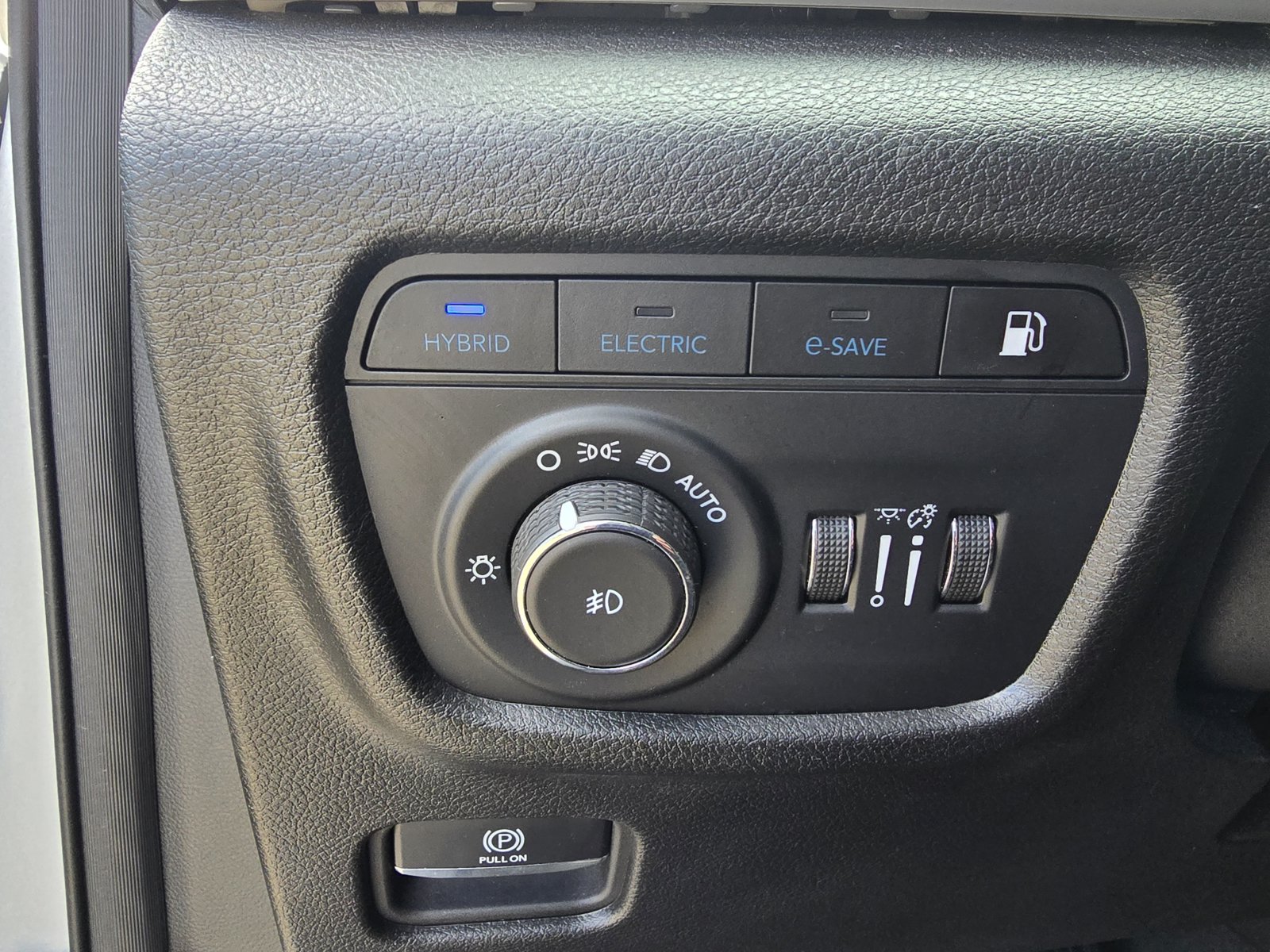 Used 2023 Jeep Grand Cherokee 4WD 4xe image 18
