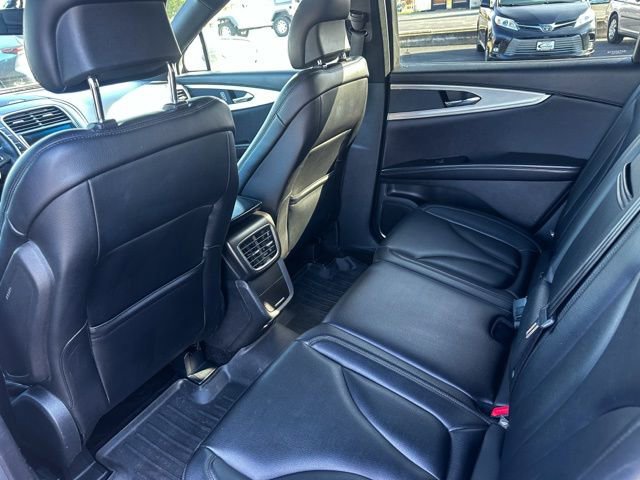 Used 2016 Lincoln MKX Premiere image 20