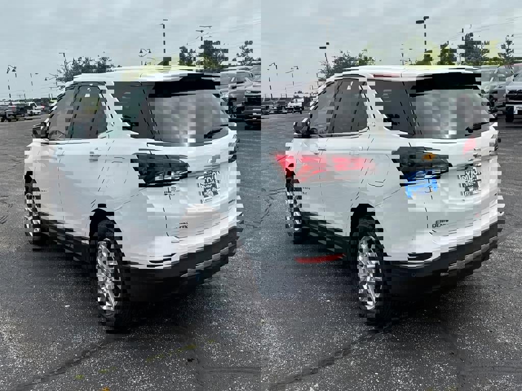 Certified 2022 Chevrolet Equinox LT image 3