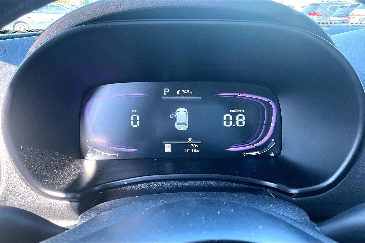 Used 2025 Kia Soul LX w/ LX Technology Package FWD image 13