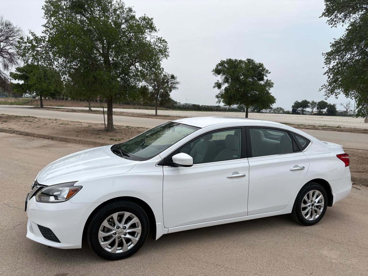 Used 2017 Nissan Sentra S w/ S Style Package FWD image 2