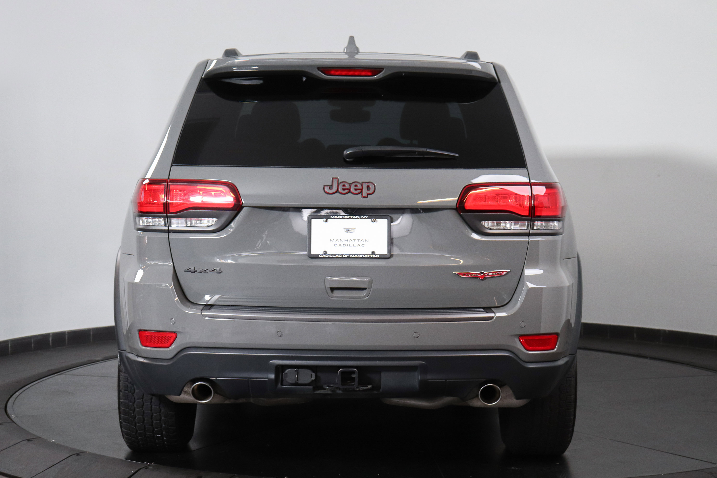Used 2021 Jeep Grand Cherokee Trailhawk image 4