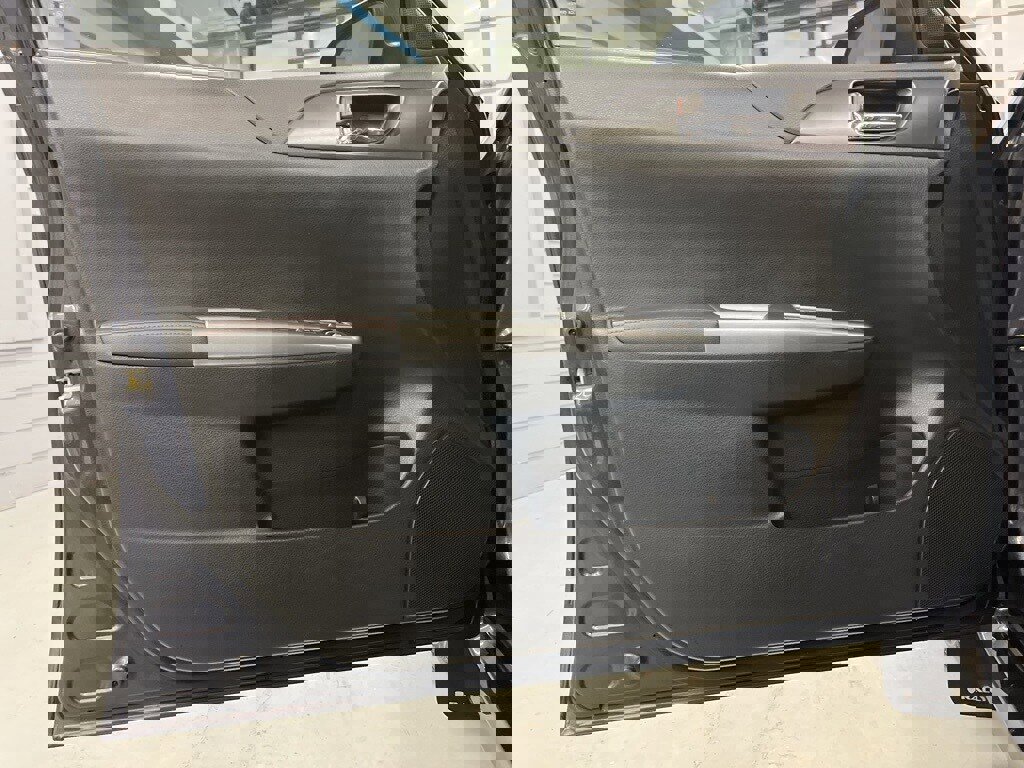 Used 2011 Subaru Impreza WRX Hatchback w/ Popular Equipment Group 3B image 9