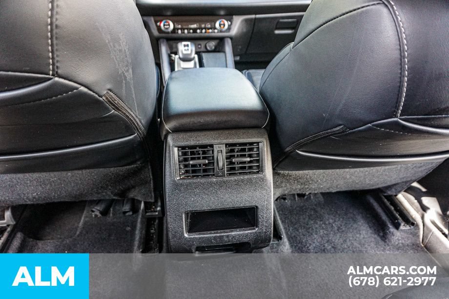 Used 2024 Mitsubishi Outlander SE AWD/4WD image 32