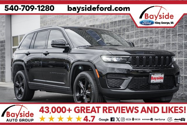 Used 2022 Jeep Grand Cherokee Altitude image 1