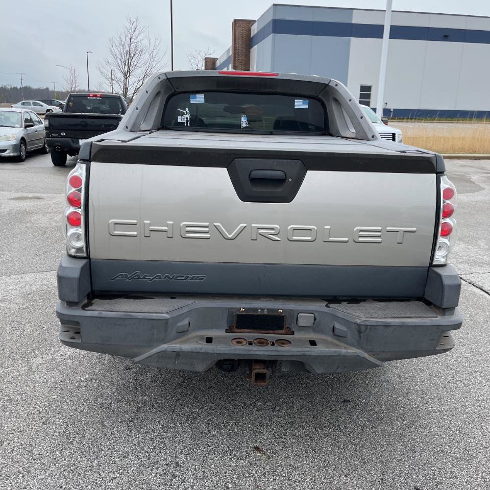 Used 2003 Chevrolet Avalanche 4x4 w/ Suspension Package, Off-Road image 14