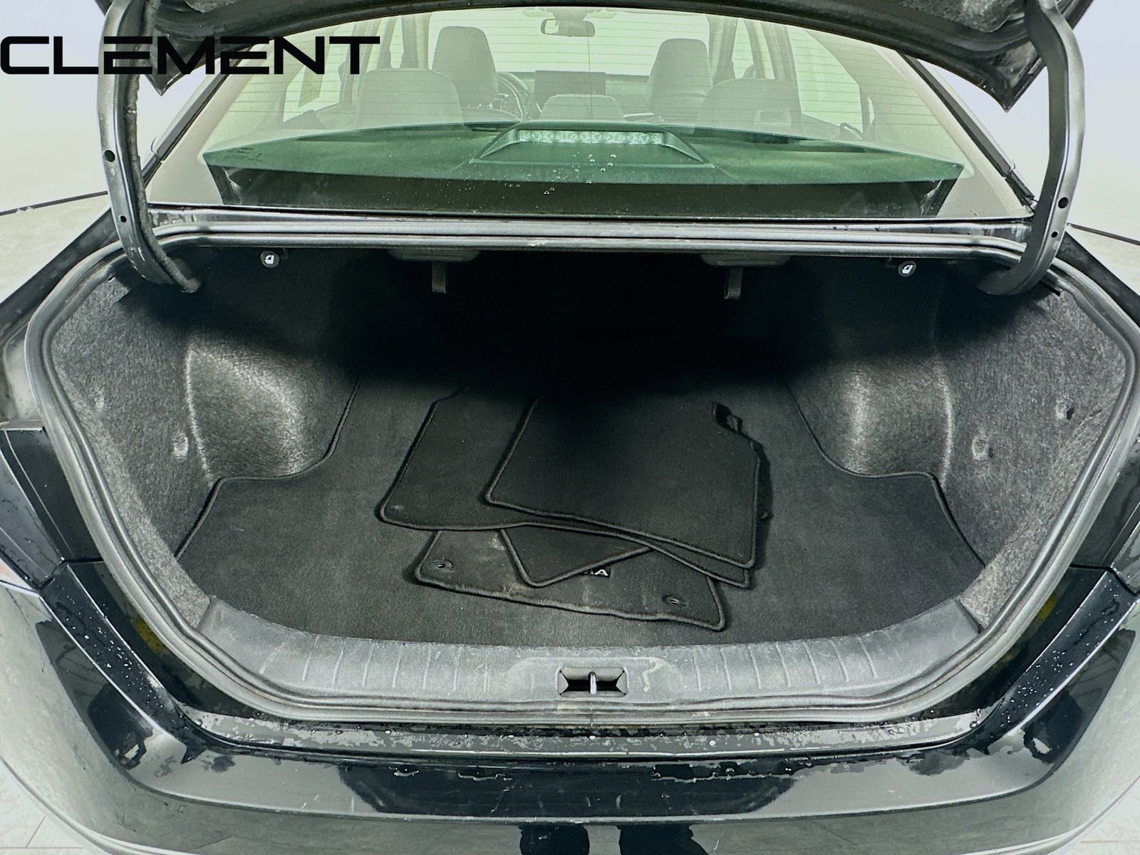 Used 2023 Nissan Altima 2.5 SL image 11