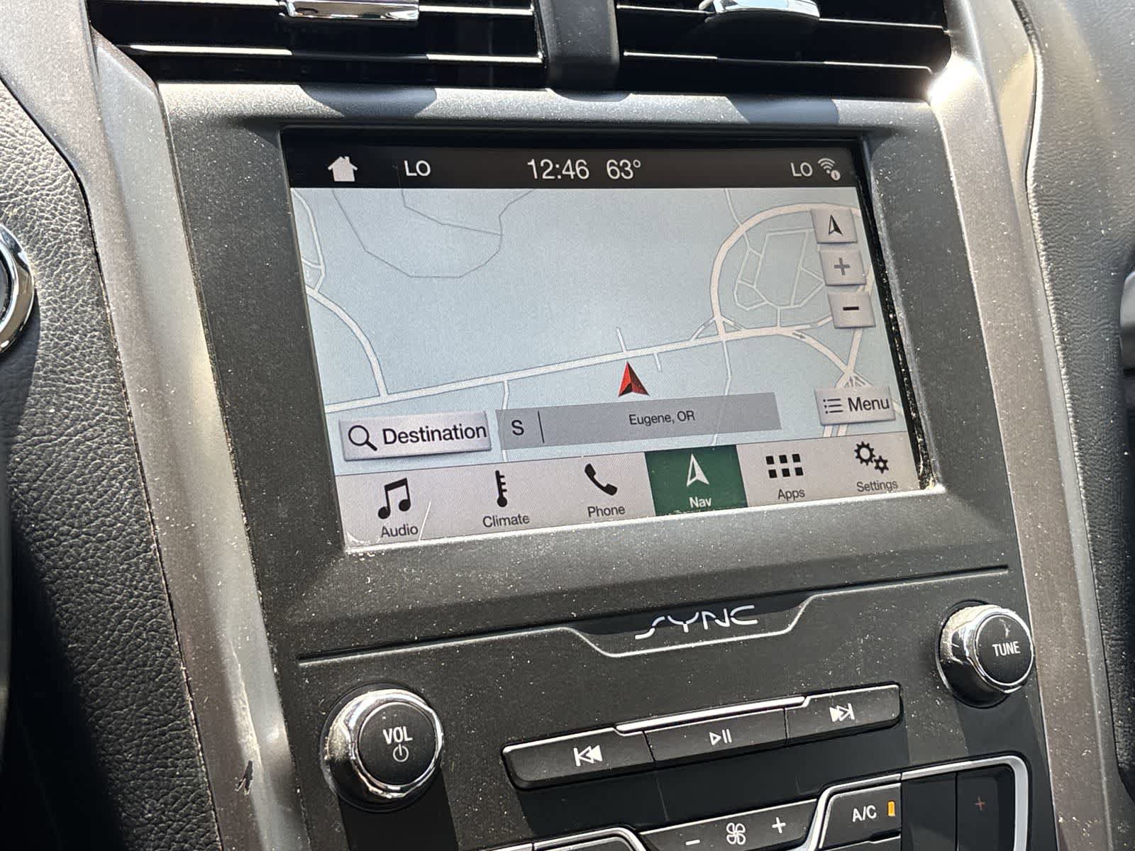 Used 2019 Ford Fusion SE FWD image 17