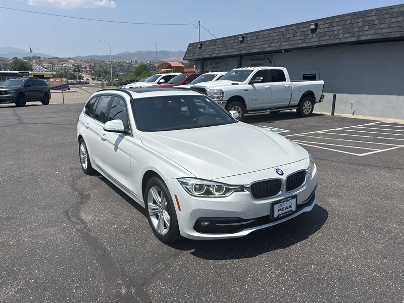 Used 2018 BMW 328d xDrive Wagon AWD/4WD image 1