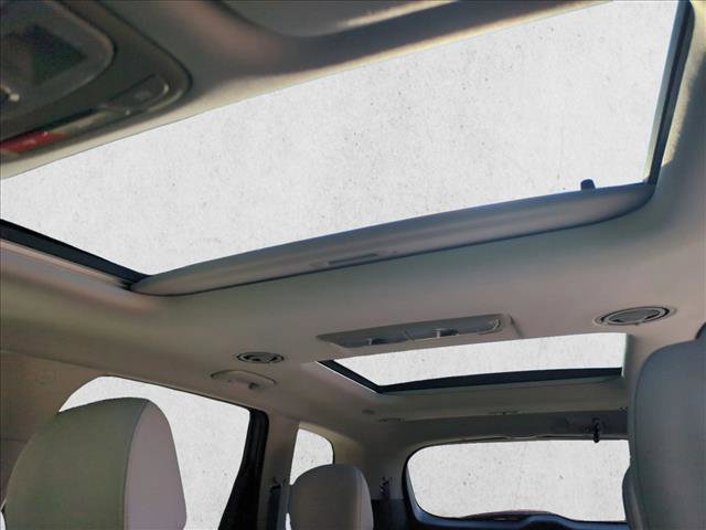 Used 2025 Kia Telluride SX w/ SX Captain's Chair Package image 21