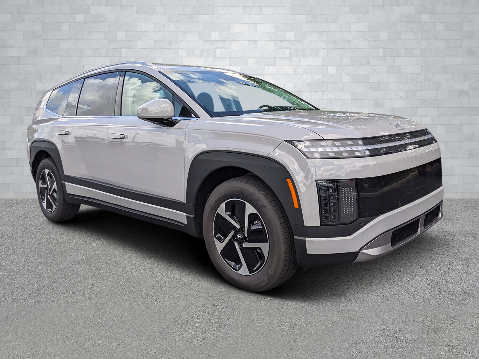 New 2026 Hyundai Ioniq 9 S image 1