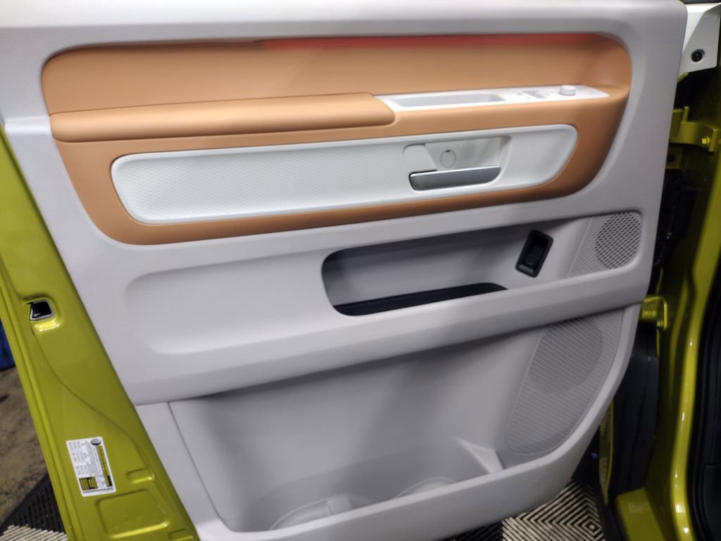 New 2025 Volkswagen ID. Buzz 1st Edition image 22