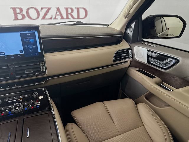 Certified 2024 Lincoln Navigator L Reserve image 28