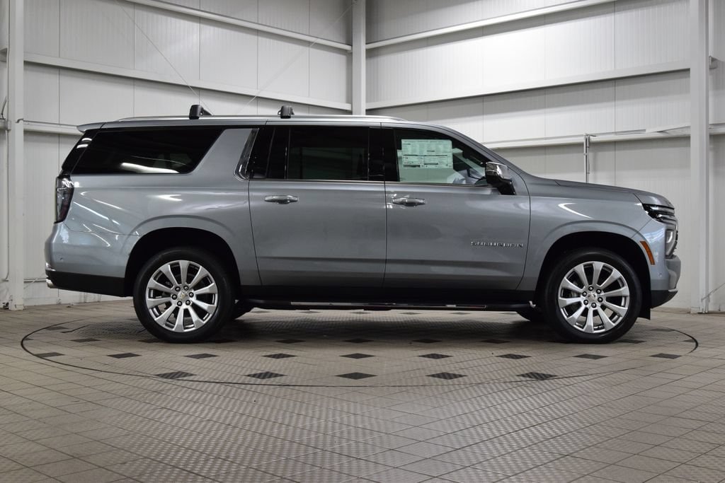 New 2026 Chevrolet Suburban Premier AWD/4WD image 9