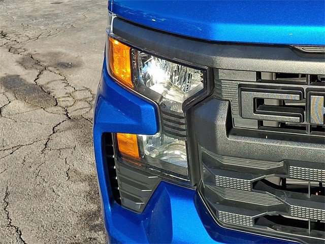 Certified 2023 Chevrolet Silverado 1500 Custom w/ LPO, Dark Essentials Package image 10