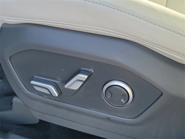 Used 2025 Hyundai Santa Fe SEL image 16