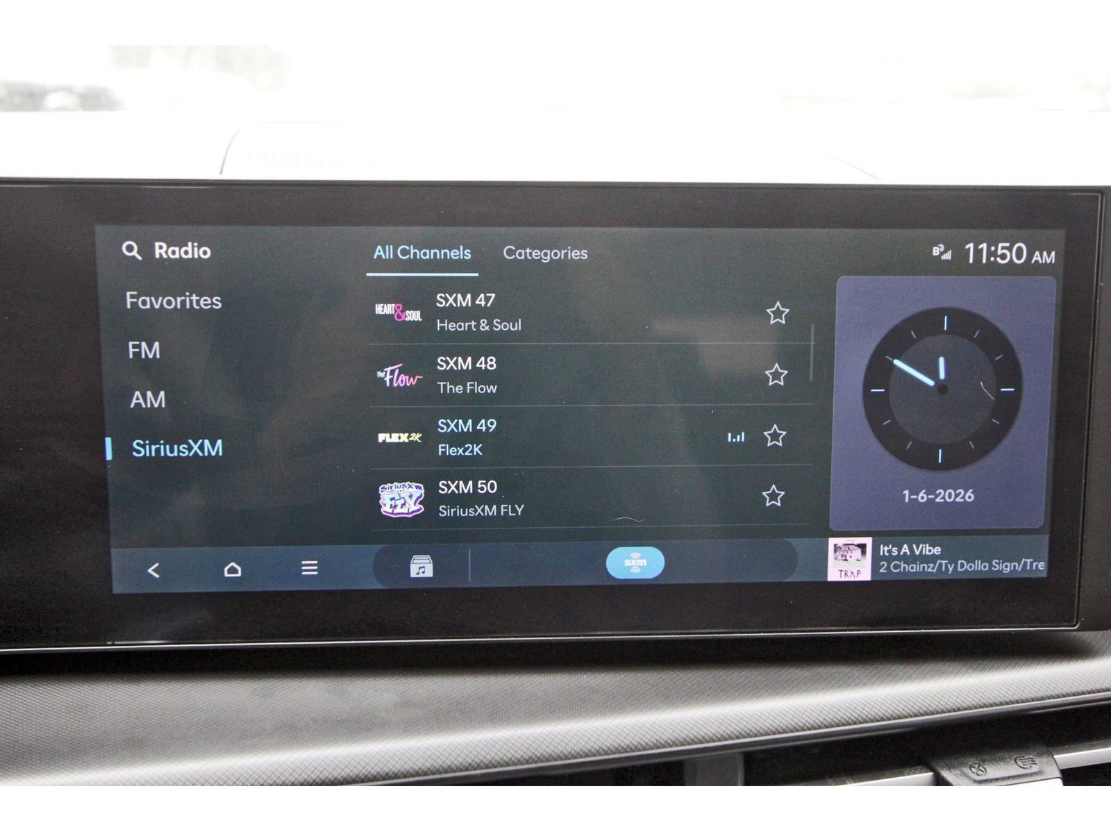 Used 2025 Hyundai Santa Fe SE image 25