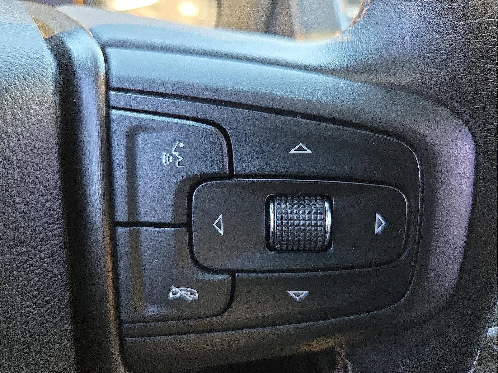 Used 2021 GMC Yukon AT4 w/ AT4 Premium Plus Package image 17