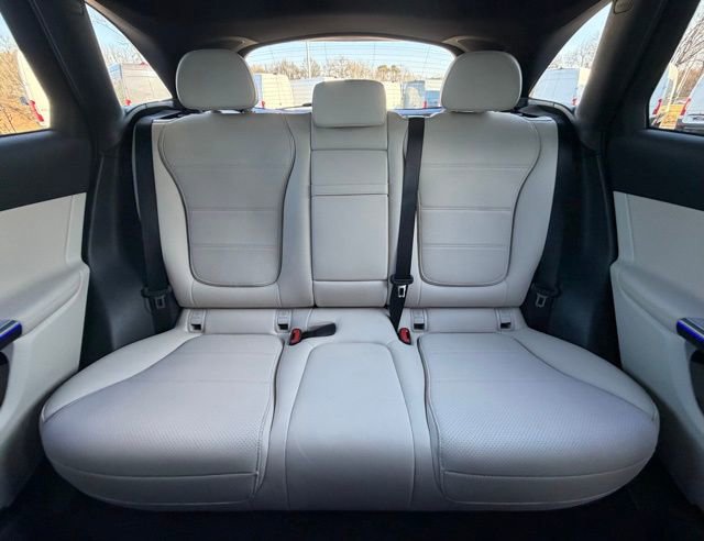 Used 2026 Mercedes-Benz GLC 300 4MATIC image 17