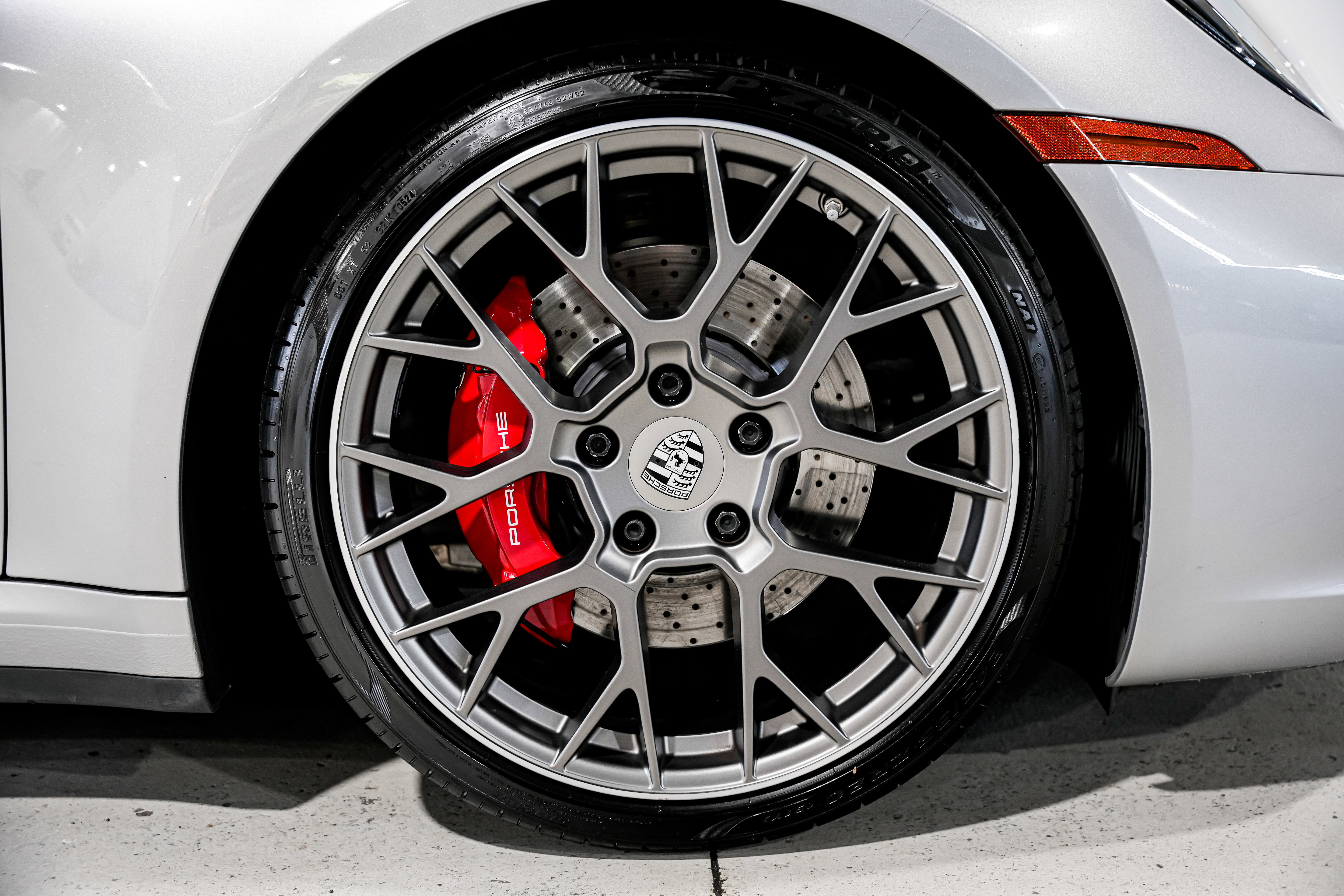 Used 2020 Porsche 911 Carrera 4S AWD/4WD image 46