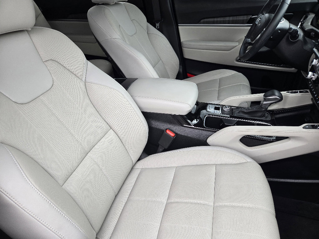 Certified 2024 Kia Telluride EX image 19