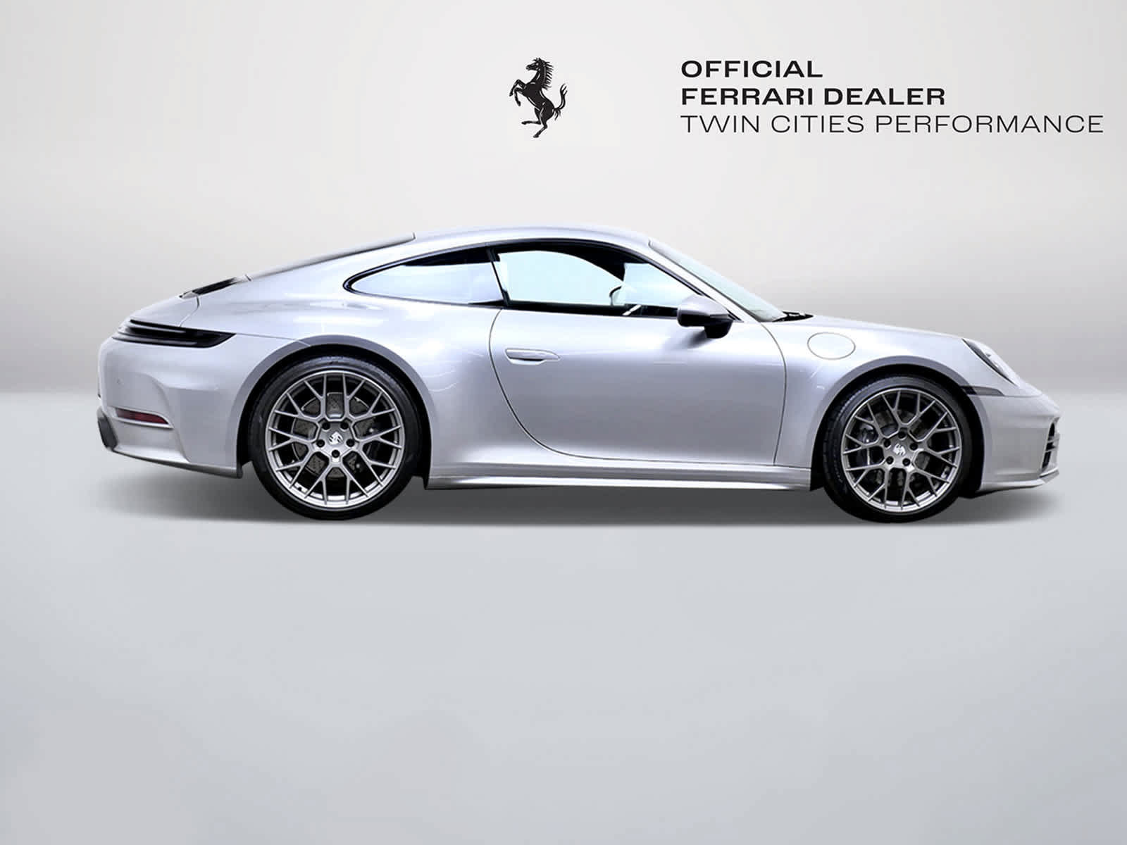 Used 2025 Porsche 911 Carrera RWD image 7