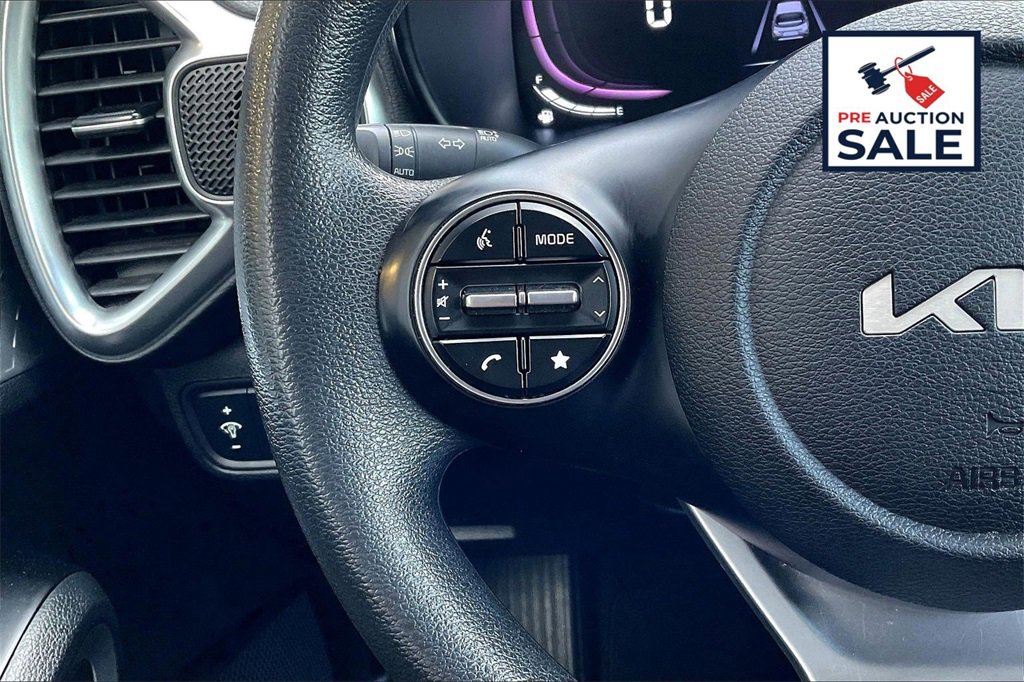 Certified 2023 Kia Soul LX w/ Option Group 015 image 17
