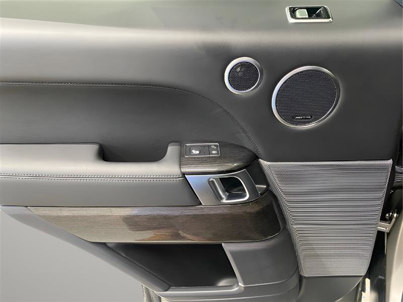 Used 2019 Land Rover Range Rover Sport Autobiography image 23