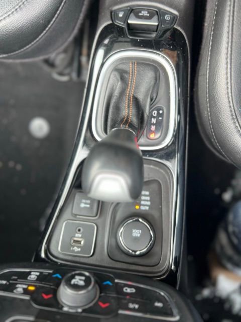 Used 2020 Jeep Compass Limited w/ Advanced Safety Group image 19