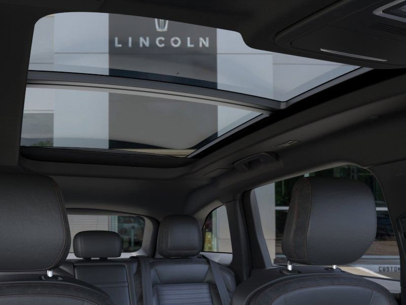 New 2025 Lincoln Nautilus Reserve image 22