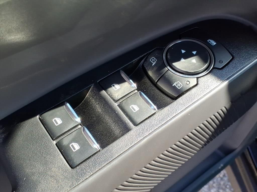 New 2026 Ford Maverick Lariat w/ Black Appearance Package image 17