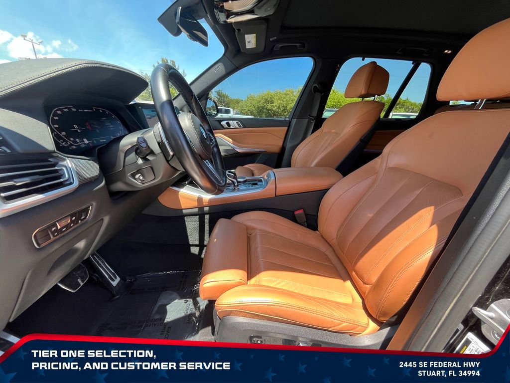 Used 2022 BMW X5 M50i w/ Parking Assistance Package AWD/4WD image 10
