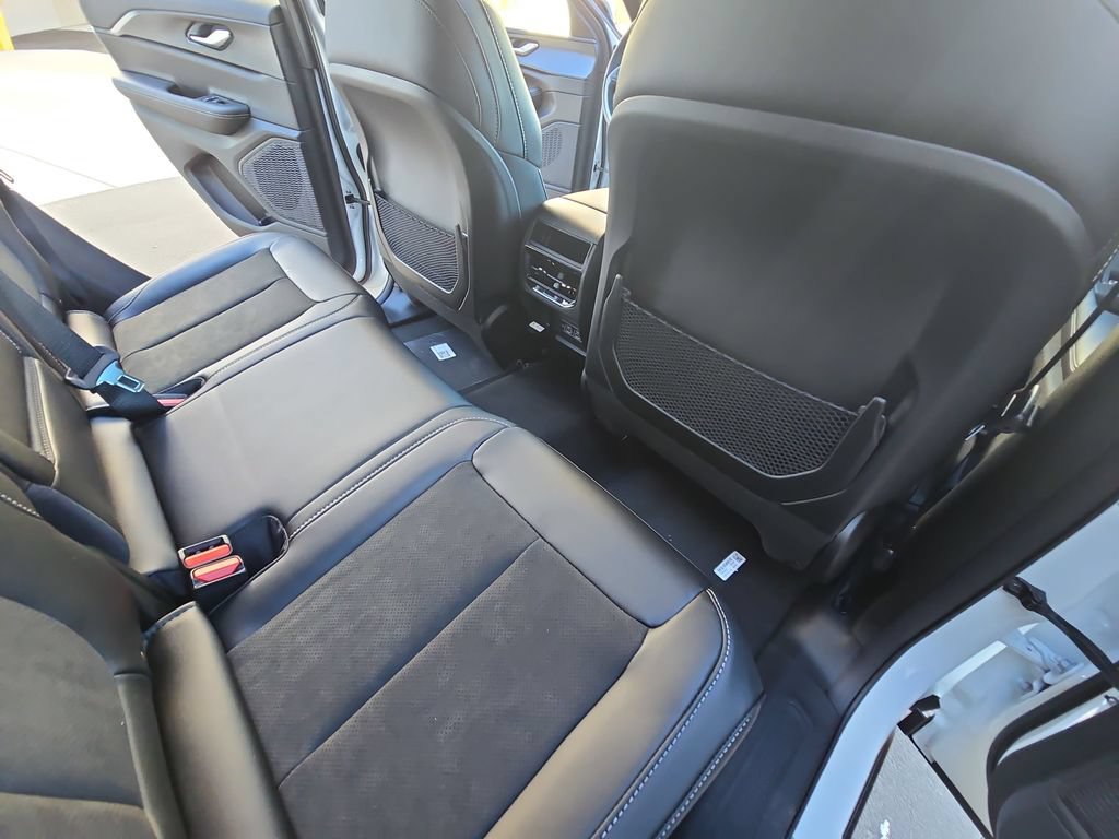 New 2025 Jeep Grand Cherokee 4WD image 12