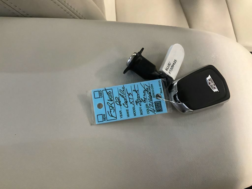 Used 2022 Cadillac XT5 Sportv AWD/4WD image 32