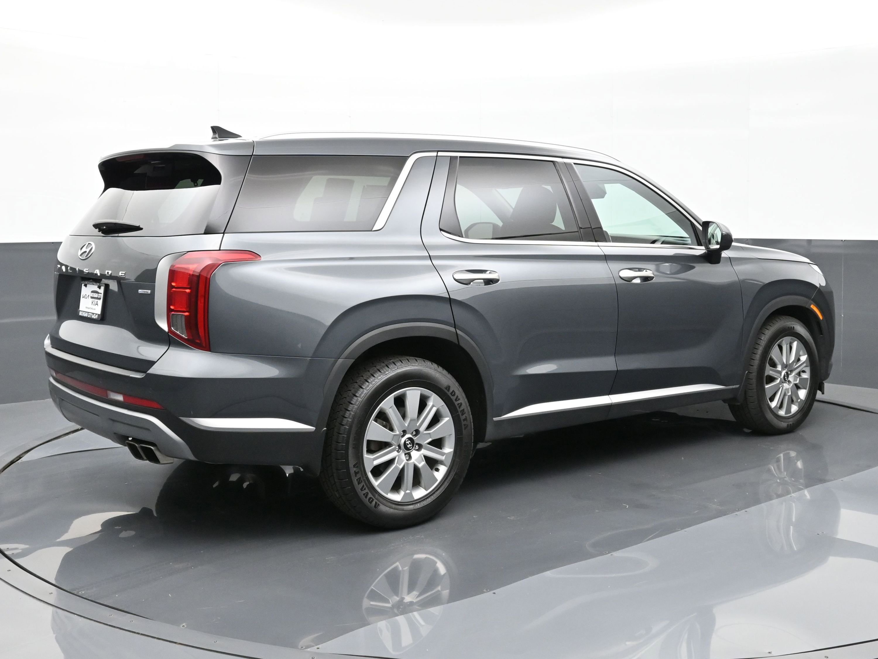 Used 2023 Hyundai Palisade SEL image 8