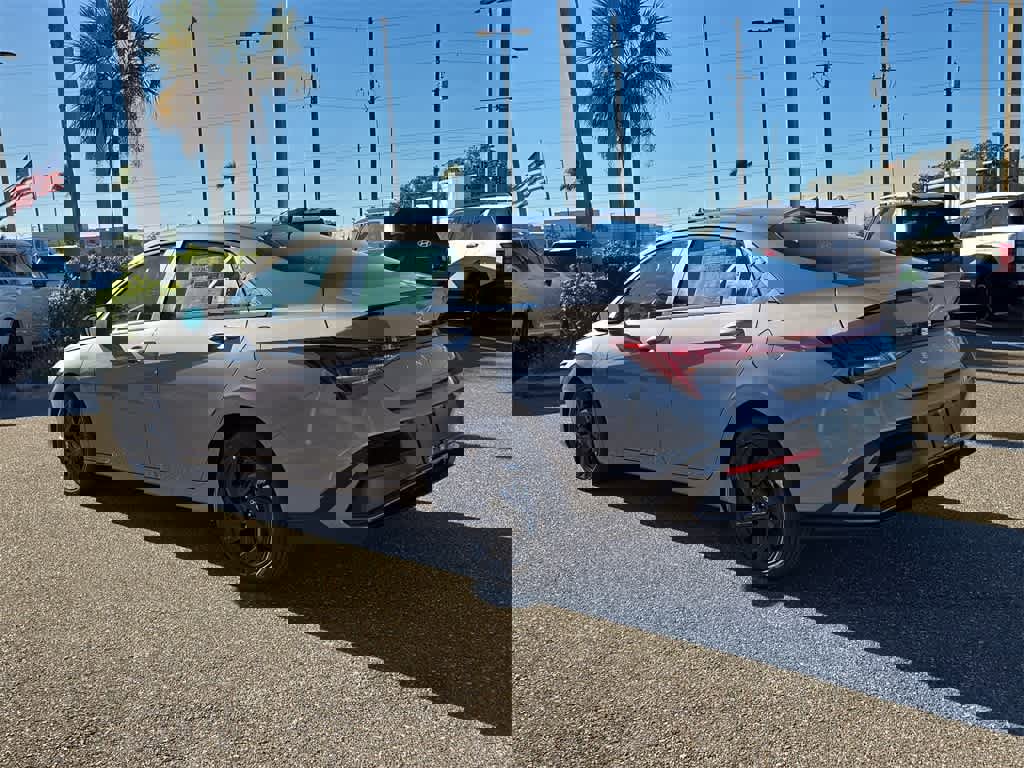 New 2026 Hyundai Elantra SEL Sport Premium image 4