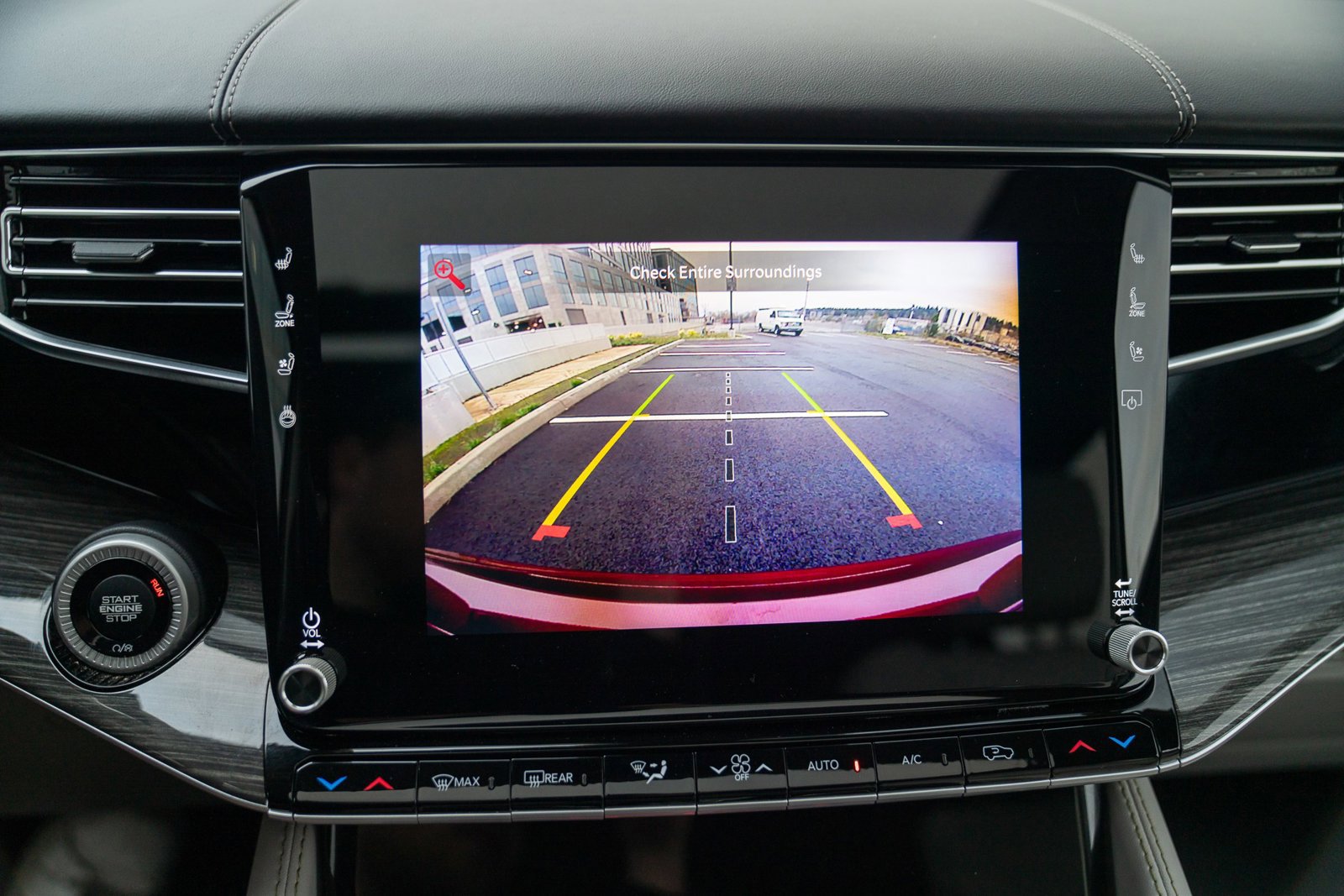 Used 2022 Jeep Wagoneer Series III w/ Premium Group I image 16