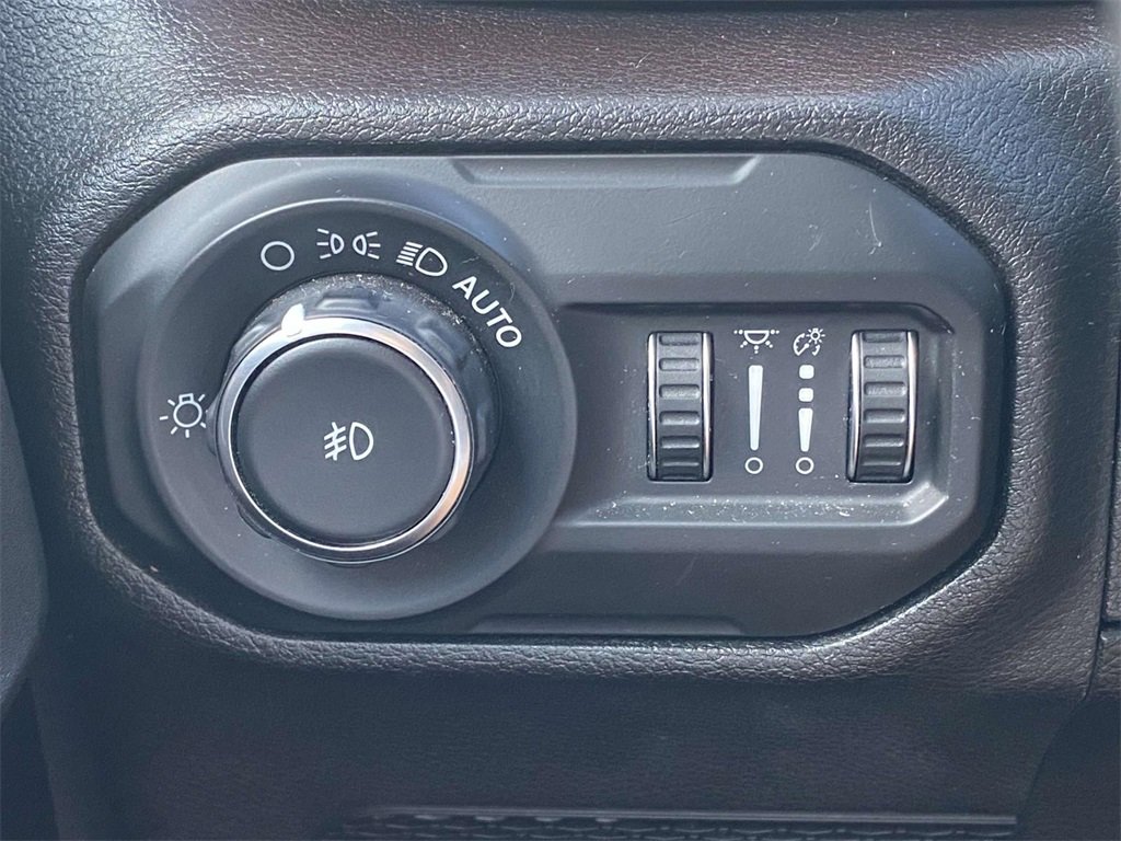 Used 2020 Jeep Wrangler Rubicon image 25