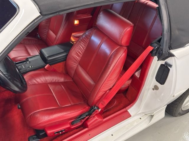 Used 1992 Chevrolet Camaro Z28 RWD image 16
